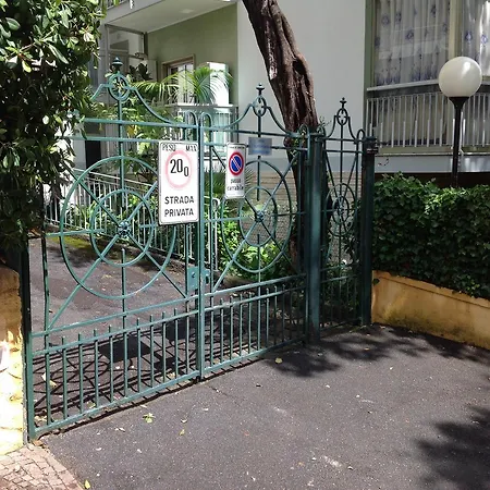 Apartment Vacanza Mafalda Sanremo