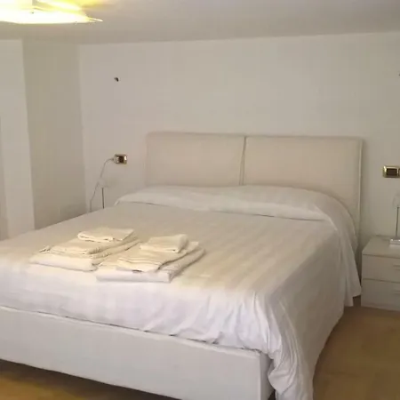 Vacanza Mafalda Apartment *